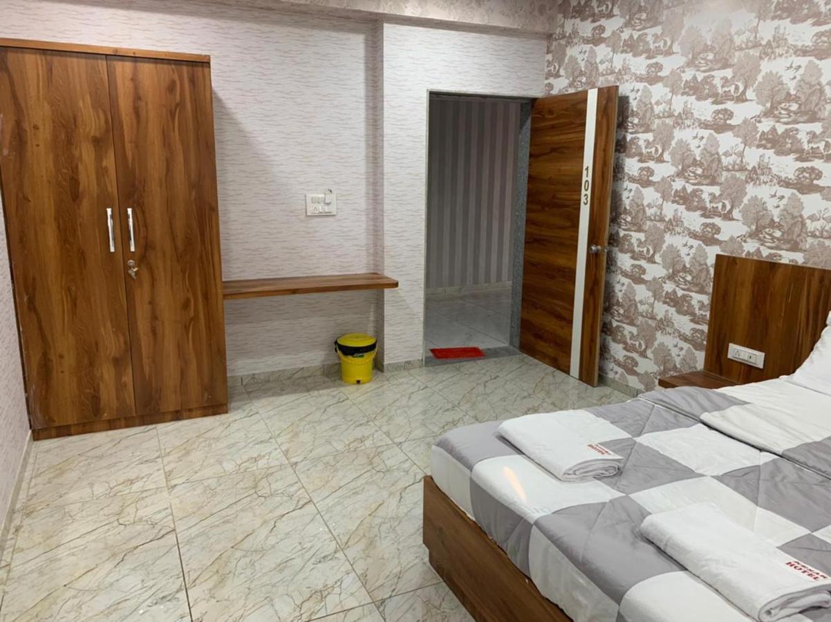 Kesar Hotel Viramgam 외부 사진