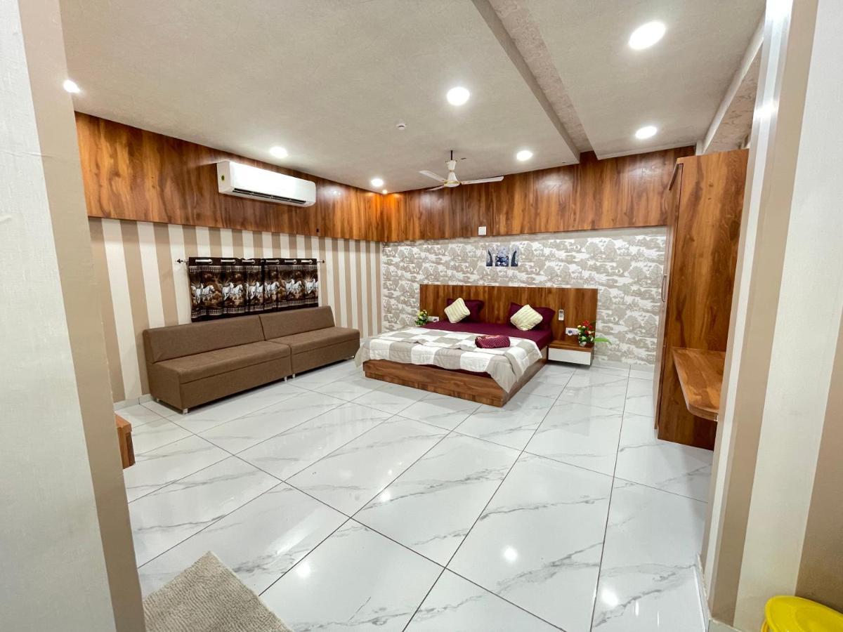 Kesar Hotel Viramgam 외부 사진