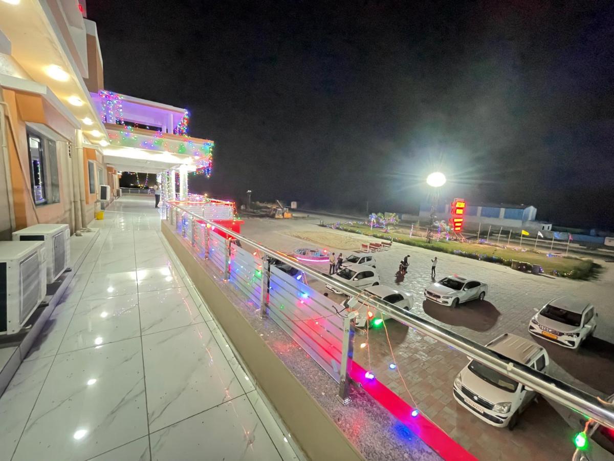 Kesar Hotel Viramgam 외부 사진