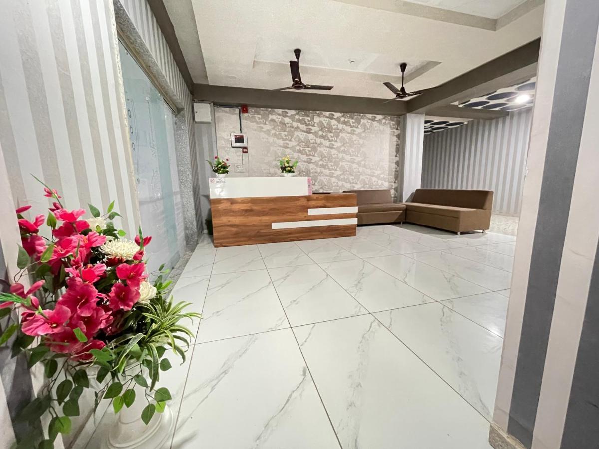 Kesar Hotel Viramgam 외부 사진