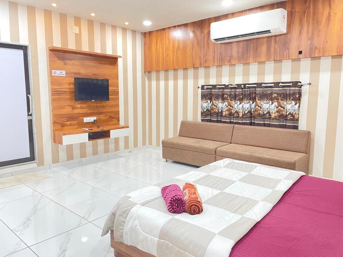 Kesar Hotel Viramgam 외부 사진