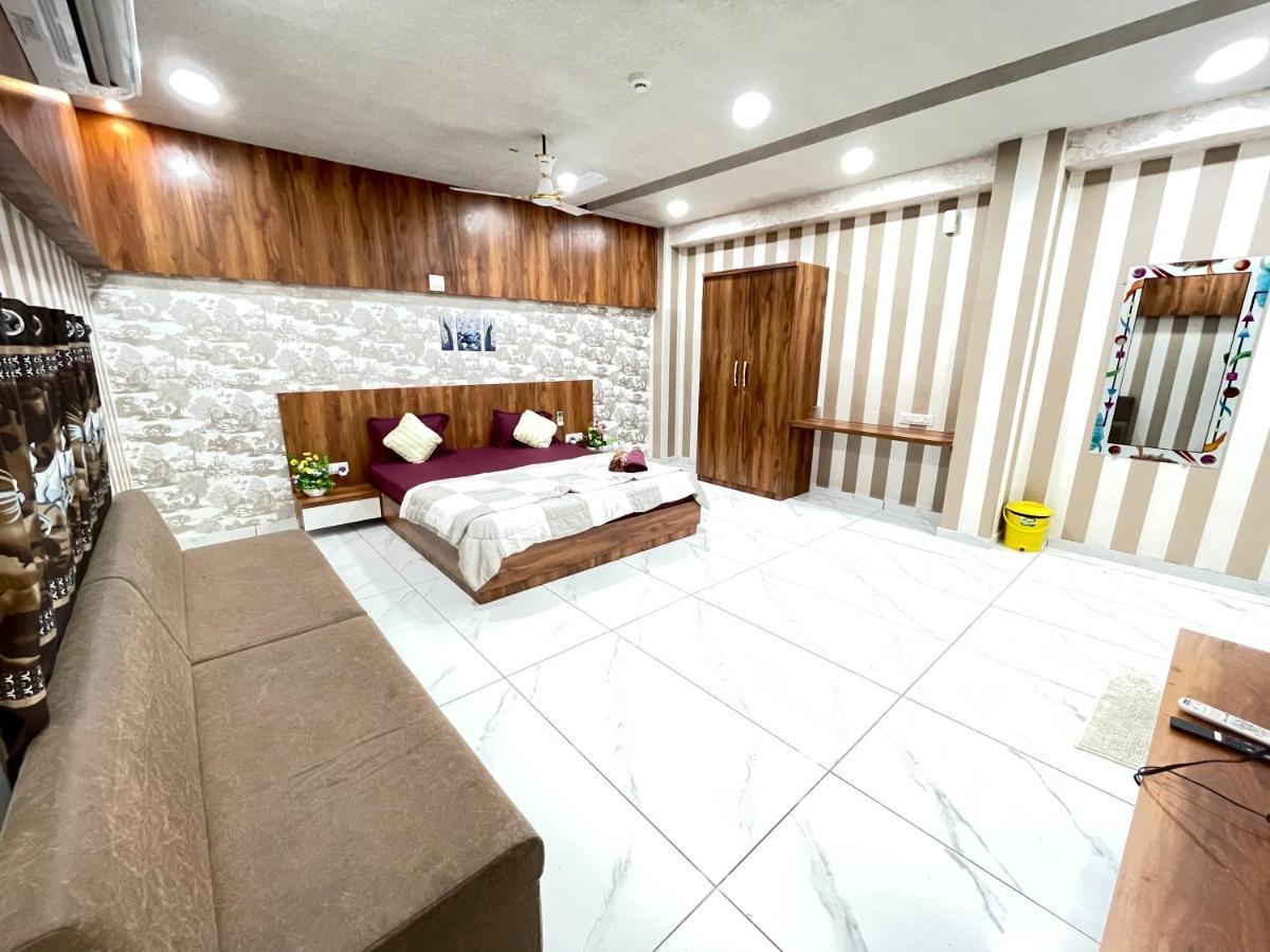Kesar Hotel Viramgam 외부 사진